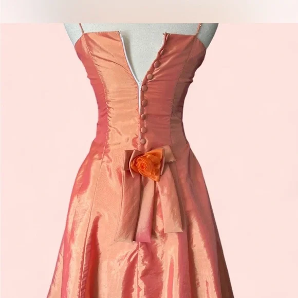 Elegant Pink Embellished Dress - Picture 4 of 4